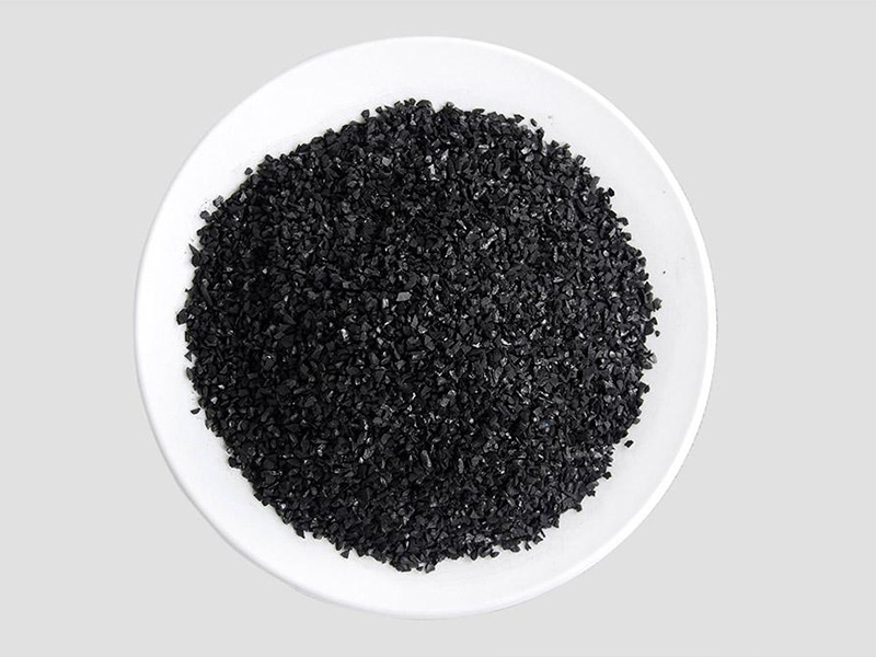 活性炭的净水能力由什么决定？